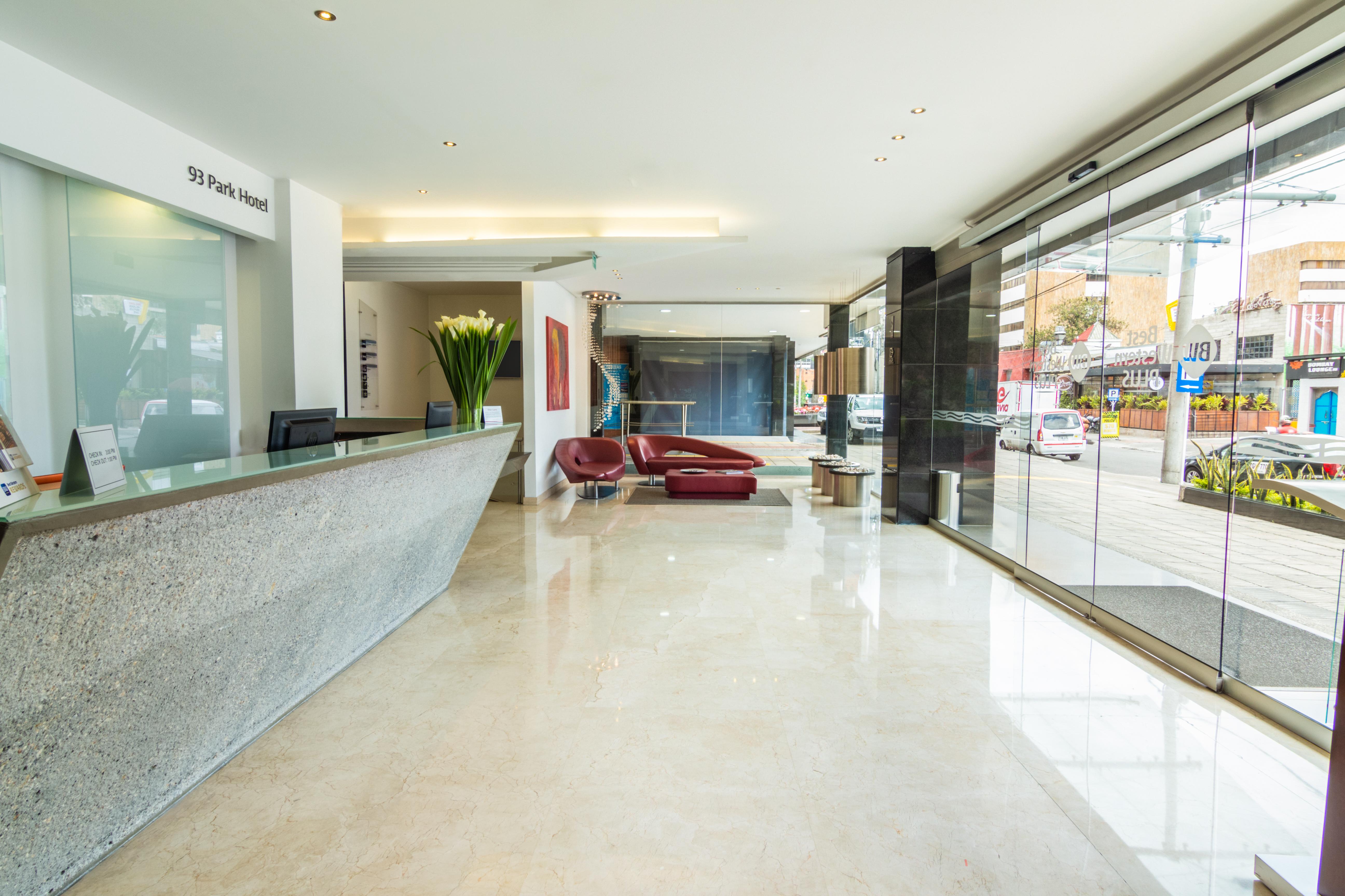 Best Western Plus 93 Park Hotel Bogotá Exterior foto Lobby