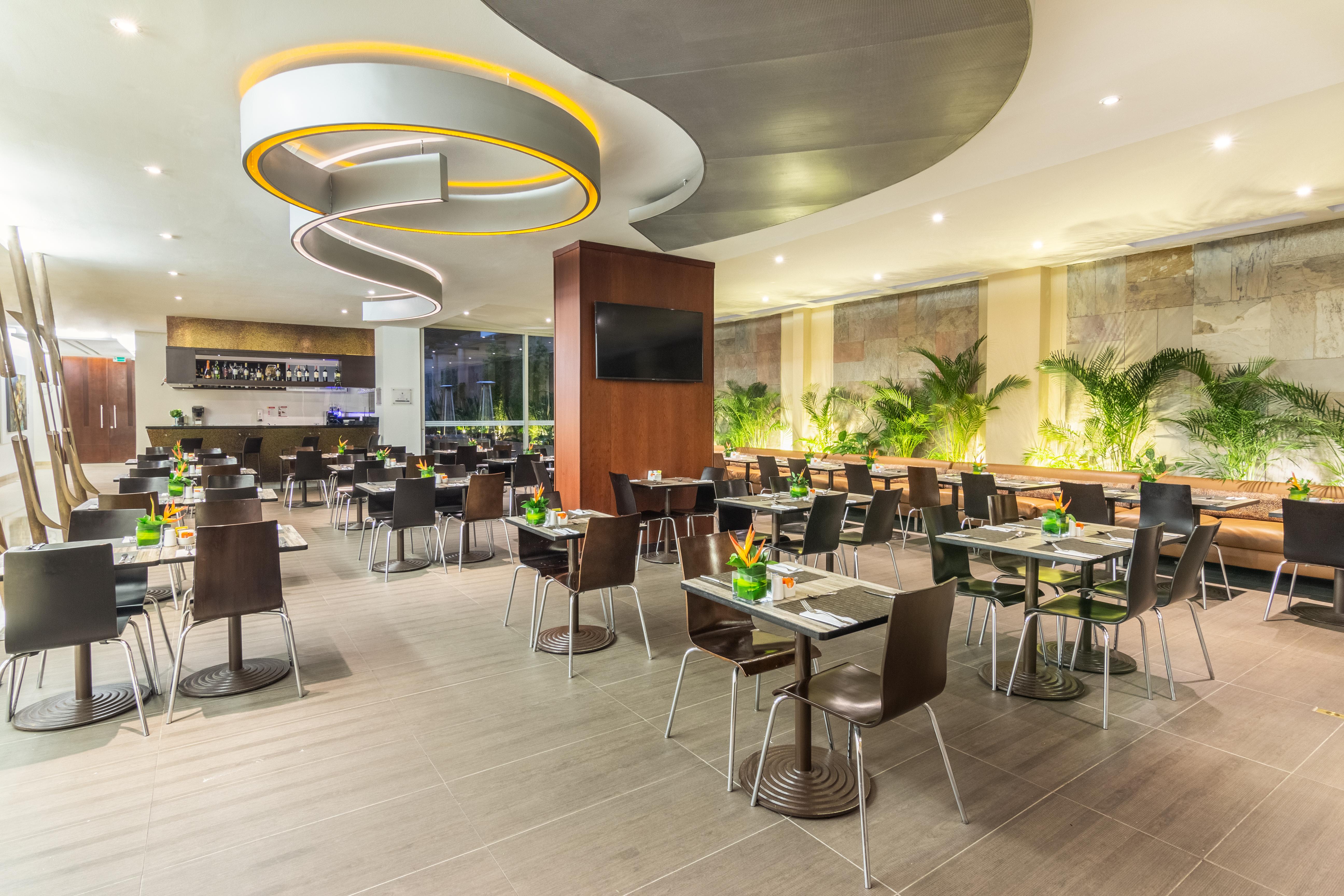 Best Western Plus 93 Park Hotel Bogotá Exterior foto The lounge at the airport