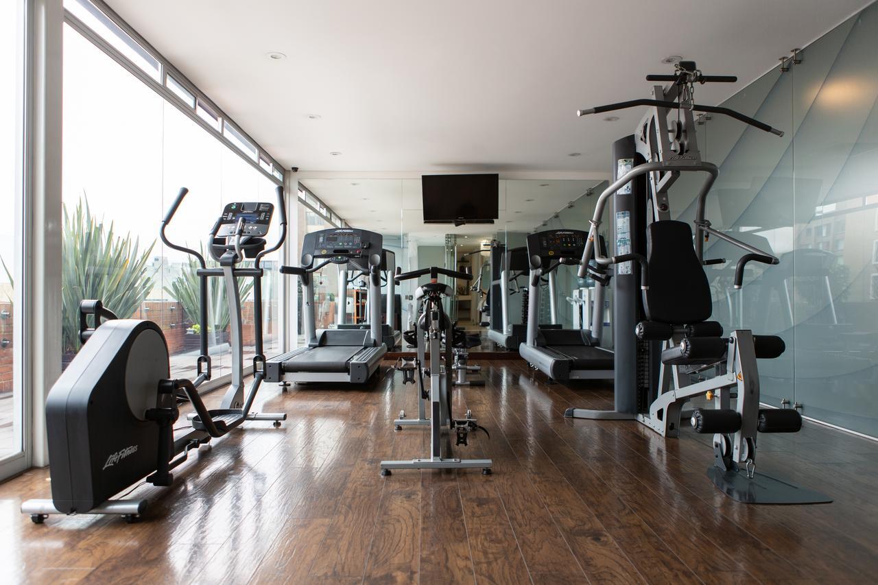 Best Western Plus 93 Park Hotel Bogotá Exterior foto A gym in a hotel